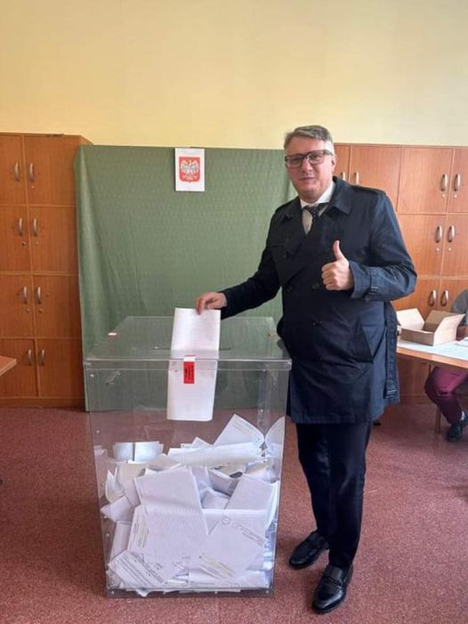 Przemysław Wipler: Zagłosowane, piąteczka przybita, będzie dobrze!

