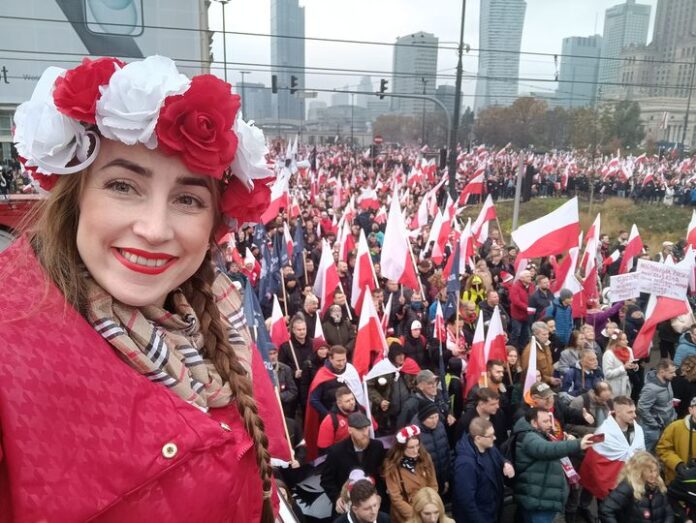 Żeby Polska była polska! 
 Marsz Niepodległości 2023 - choć do państwa niepodleg...