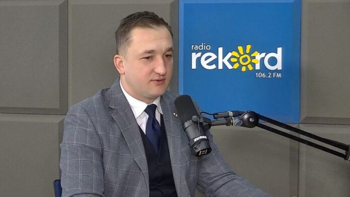 Przewodniczący Korona Radom i prezes Rolnikhandluje Rafał Foryś w wywiadzie z Re...